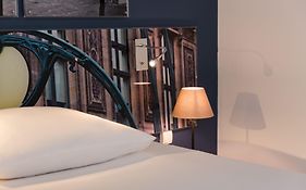 Hotel Le Cardinal Rueil Centre